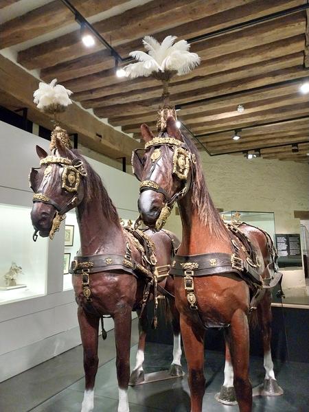 Les harnais de la voiture de gala du dernier prince de Condé